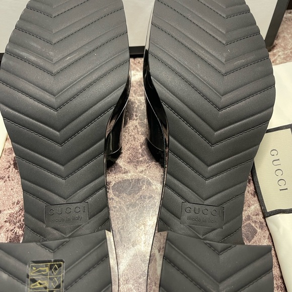 GUCCI 60mm Slide Sandal Black Rubber - Picture 6 of 10